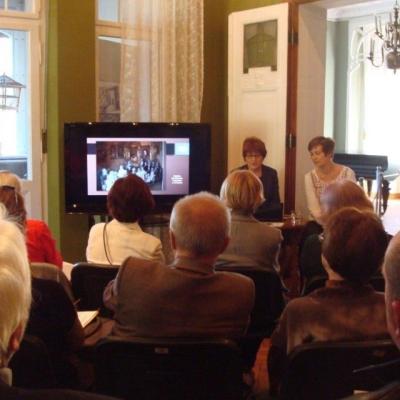 Wykład w Muzeum Sopotu prowadzą D. Berbelska i M. Michalska-Szałacka